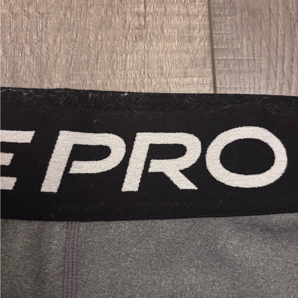 Youth Medium Nike Pro Charcoal Training Shorts - Picture 4 of 5
